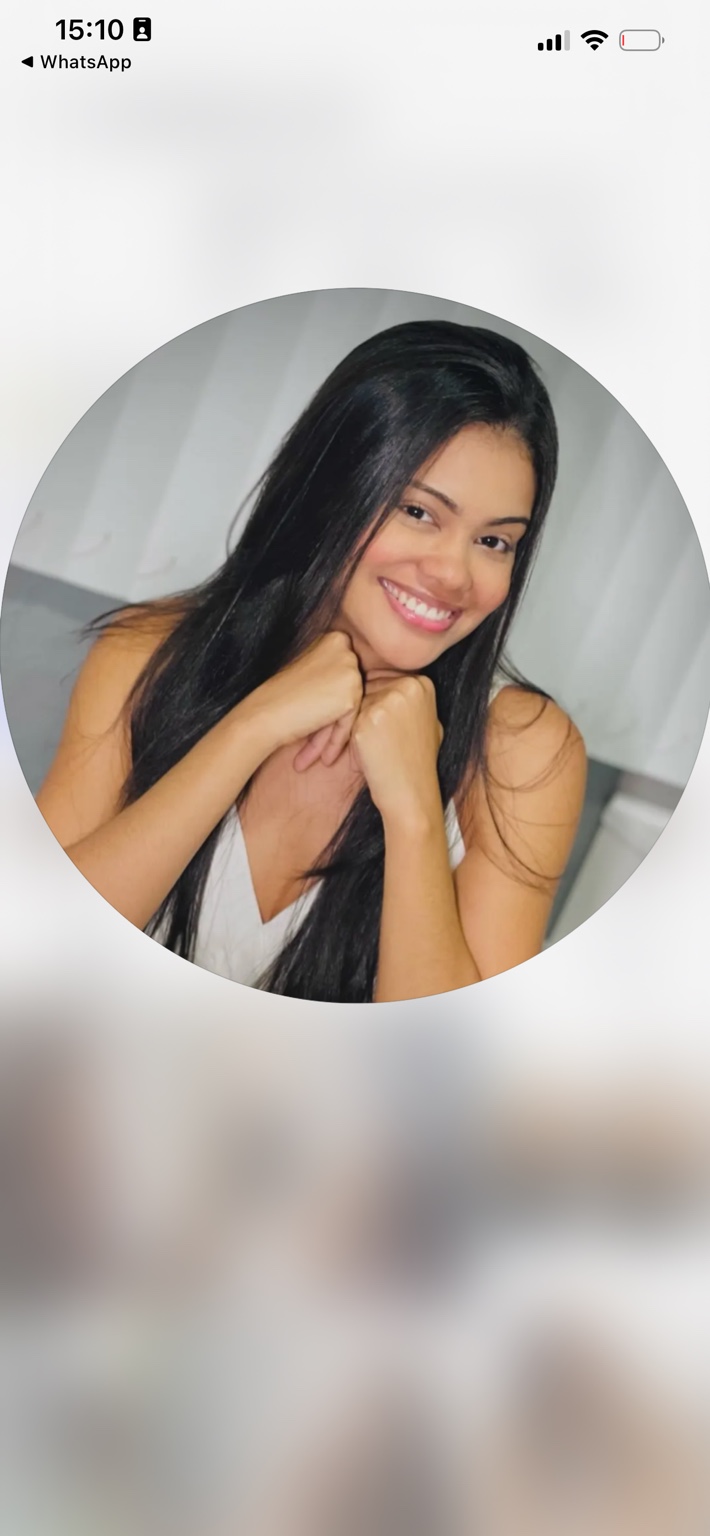 Bruna Talyta sorrindo